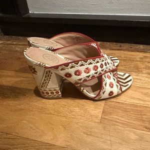Ash Adel Embroidered Crisscross Mule Open Toe Sandals Off White Coral size 38